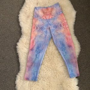 New Love Her Leggings, Capri, size Small